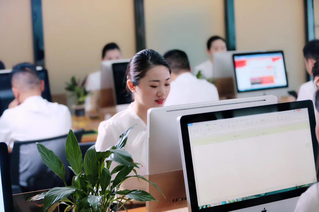超G金服民资服务中心——正视危机，创造机会