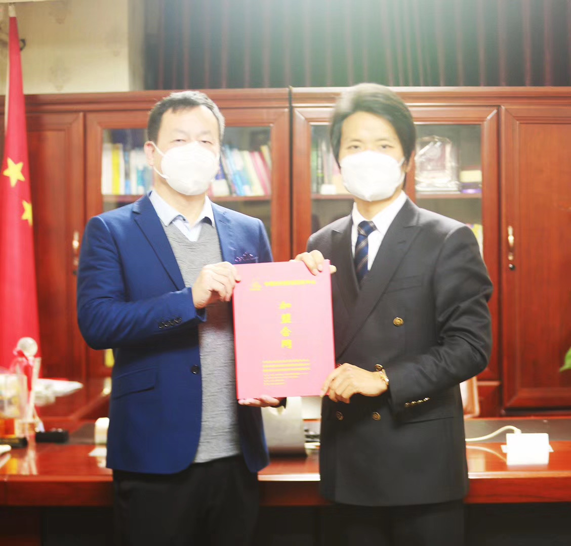 热烈祝贺石家庄张总成功加盟超G金服民资服务中心
