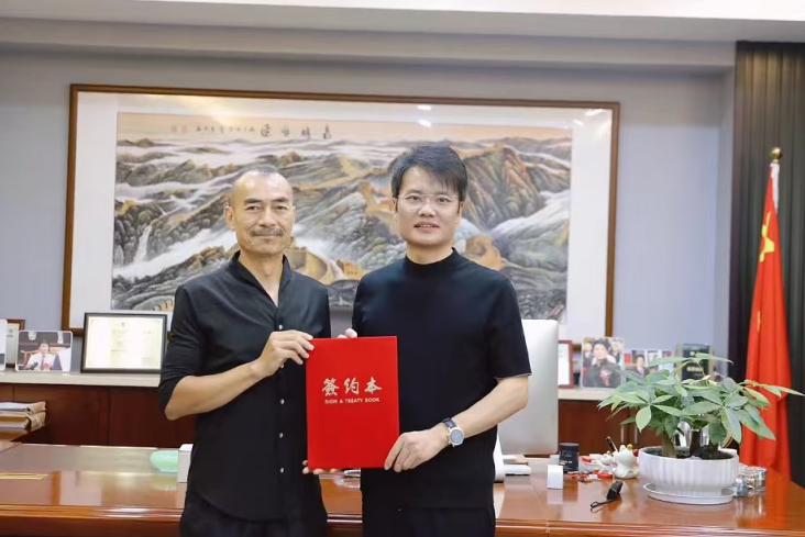 热烈欢迎覃总加盟超G金服民资服务