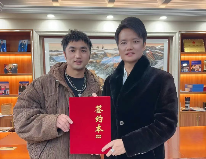 热烈欢迎李总加盟