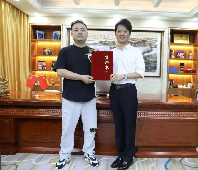 热烈欢迎胡总加盟